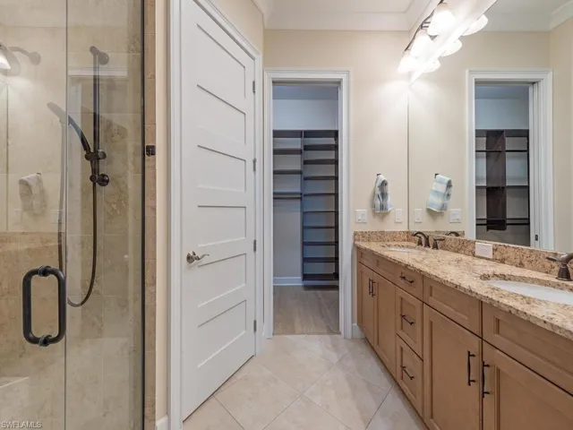 6331  Arriba  AVE, Naples, FL 34113