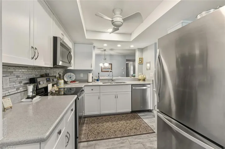 TRAY CEILING