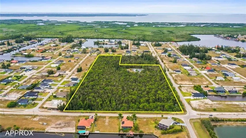 Property Looking West to Spreader & Pine Island