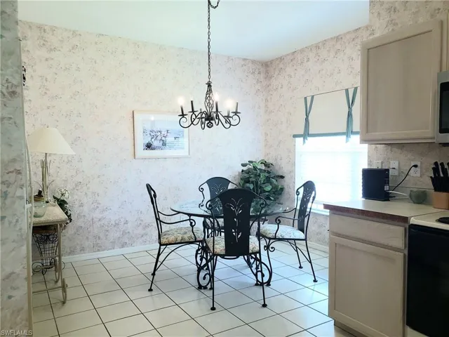 661 Wiggins Lake Dr 201, Naples, Florida 34110