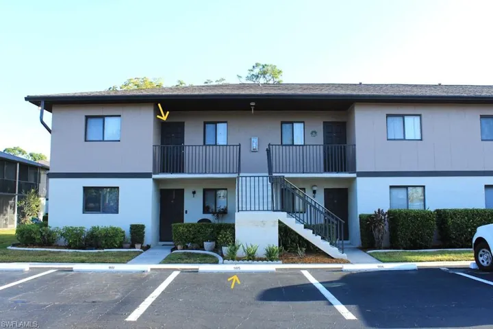 1221  Barrett  RD, North Fort Myers, FL 33903