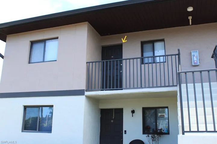1221  Barrett  RD, North Fort Myers, FL 33903