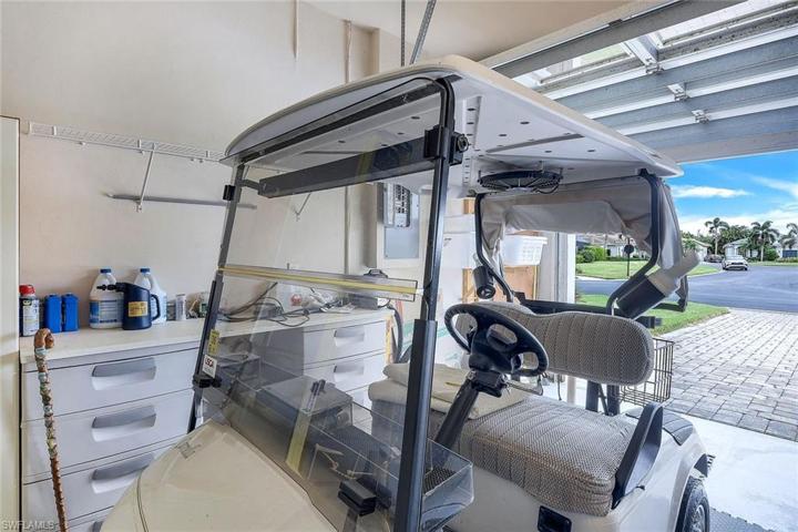 Golf Cart Conveys