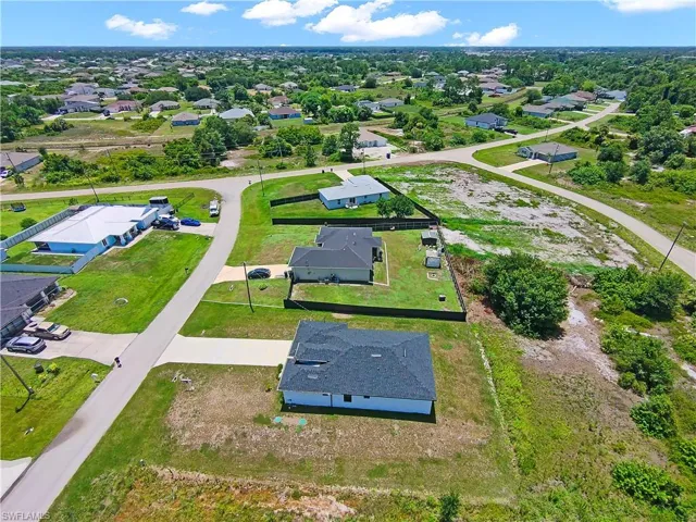 433 Rayford St, Lehigh Acres, Florida 33974