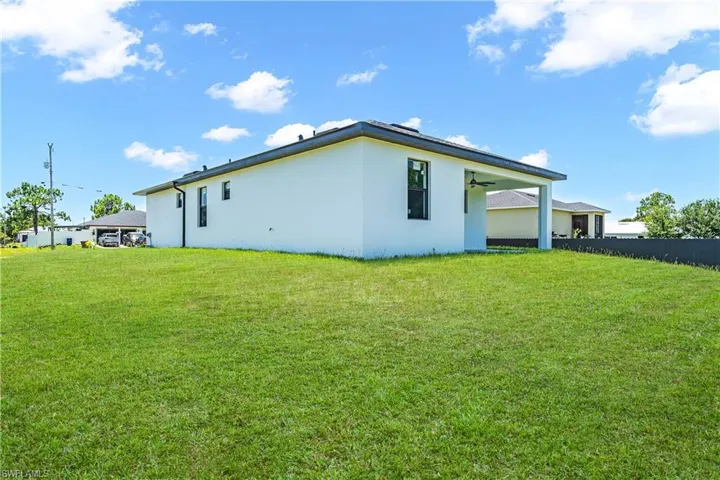 433 Rayford St, Lehigh Acres, Florida 33974