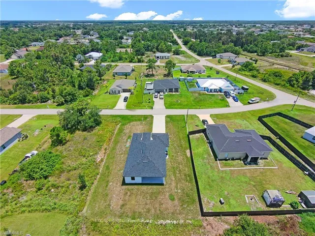 433 Rayford St, Lehigh Acres, Florida 33974
