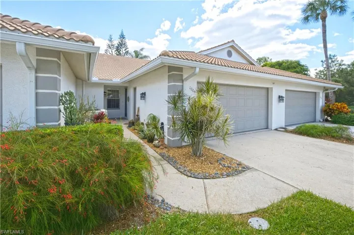 1064 Marblehead Dr N6, Naples, Florida 34104