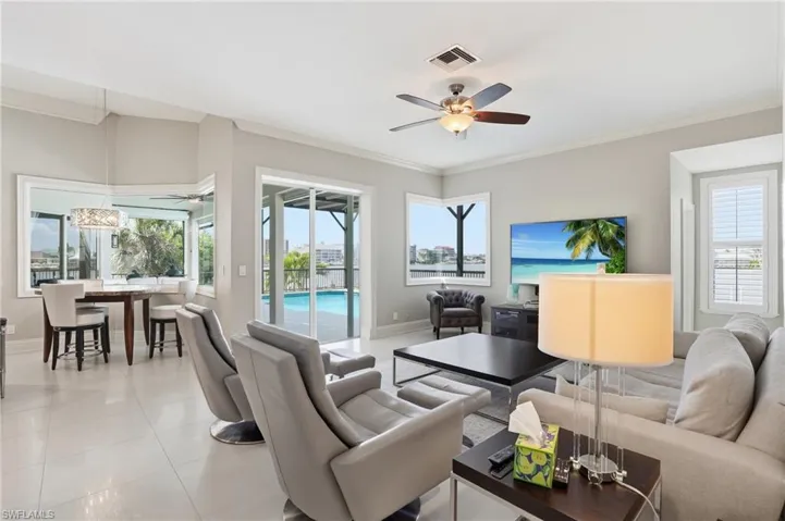 325 Oak Ave, Naples, Florida 34108