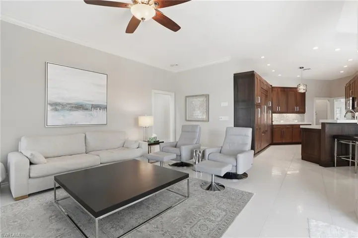 325 Oak Ave, Naples, Florida 34108
