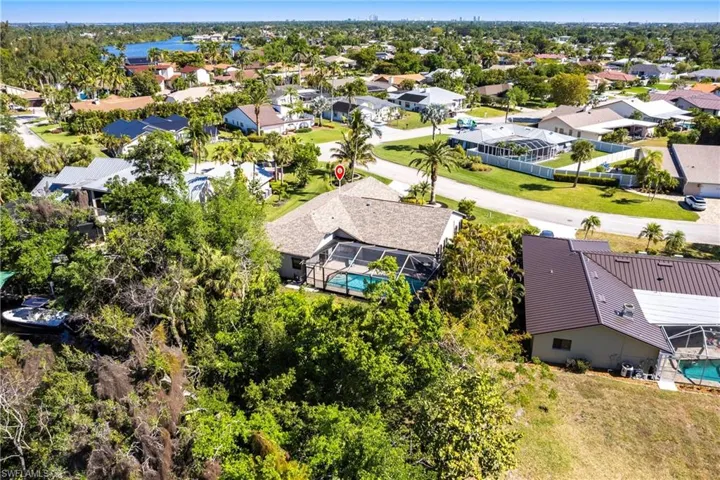 Drone / aerial view featuring a residential view