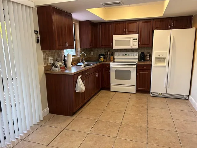5224 3rd St W, Lehigh Acres, Florida 33971