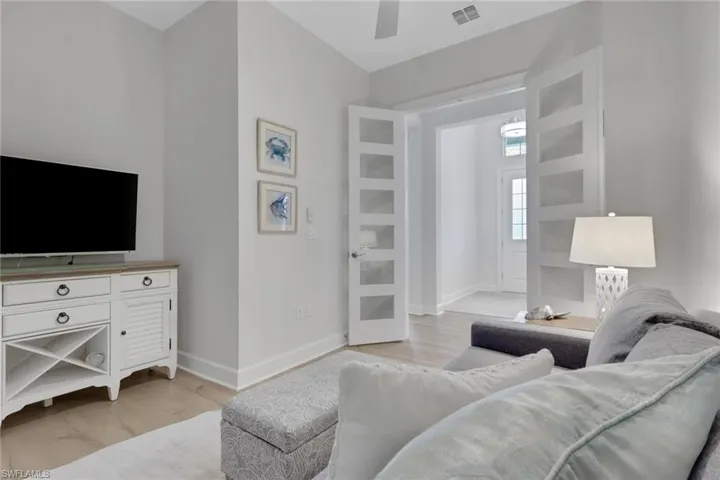 6428 Arriba Ave, Naples, Florida 34113