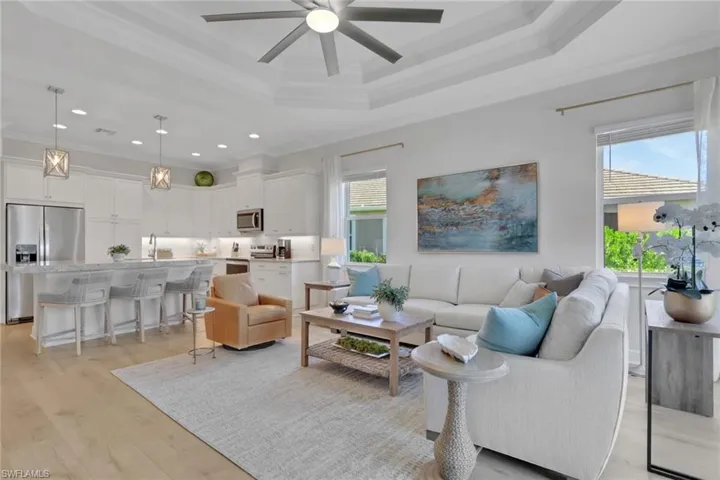 6428 Arriba Ave, Naples, Florida 34113