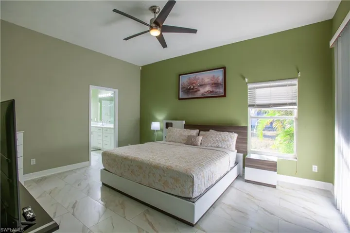 2549 Sw 38th St, Cape Coral, Florida 33914
