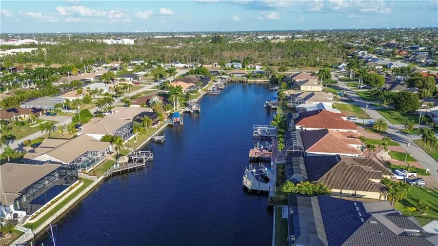 2549 Sw 38th St, Cape Coral, Florida 33914
