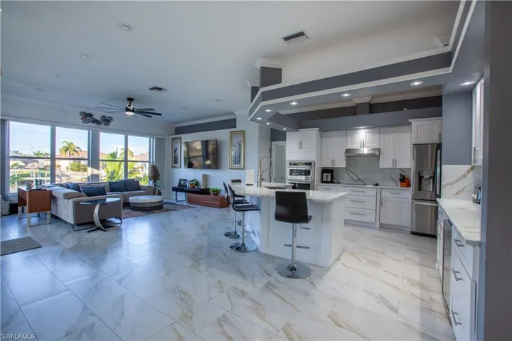 2549 Sw 38th St, Cape Coral, Florida 33914