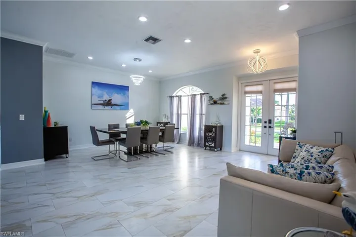 2549 Sw 38th St, Cape Coral, Florida 33914