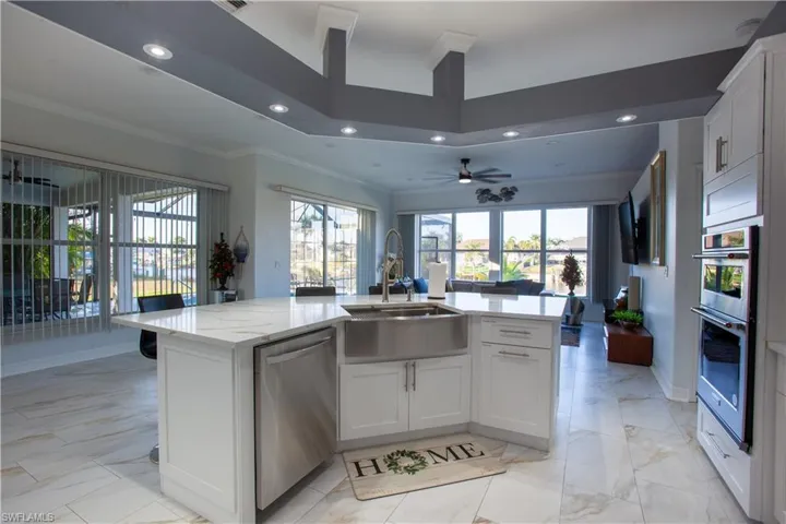 2549 Sw 38th St, Cape Coral, Florida 33914