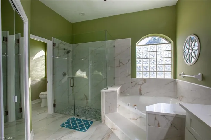 2549 Sw 38th St, Cape Coral, Florida 33914