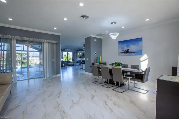 2549 Sw 38th St, Cape Coral, Florida 33914