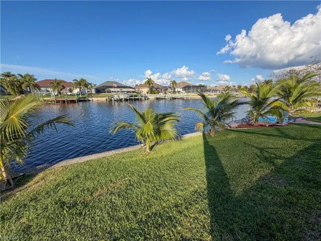 2549 Sw 38th St, Cape Coral, Florida 33914