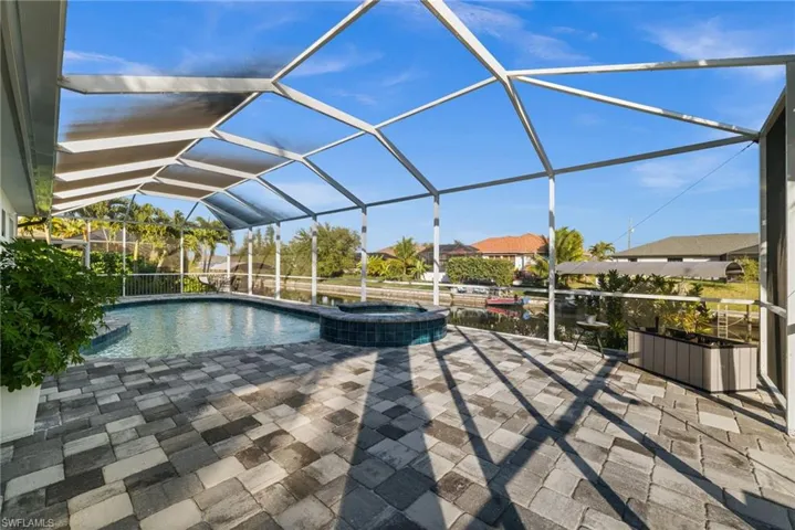 1729 SW 17th  PL, Cape Coral, FL 33991