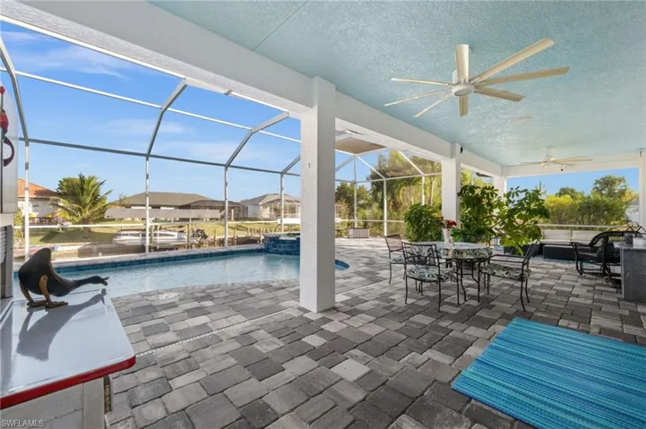 1729 SW 17th  PL, Cape Coral, FL 33991