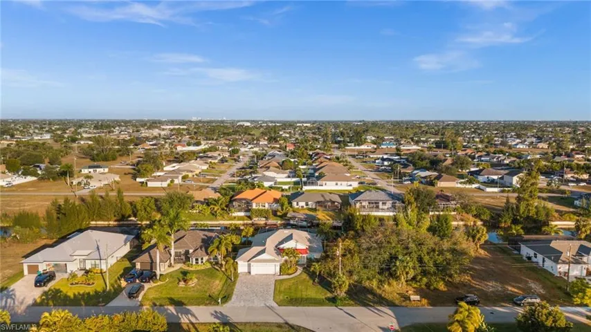 1729 SW 17th  PL, Cape Coral, FL 33991