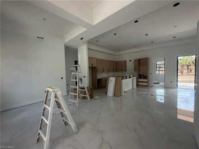 208 45th Ave Ne, Naples, Florida 34120