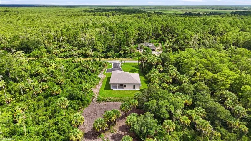 208 45th Ave Ne, Naples, Florida 34120