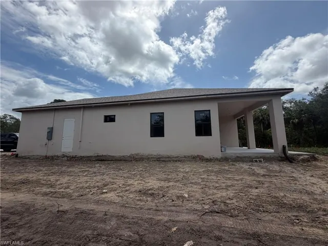 208 45th Ave Ne, Naples, Florida 34120