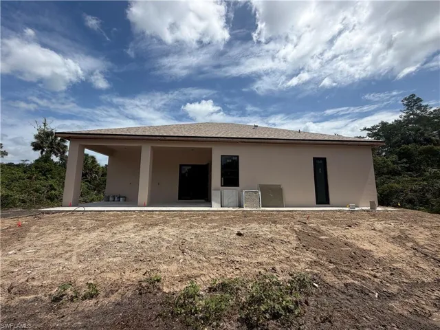 208 45th Ave Ne, Naples, Florida 34120