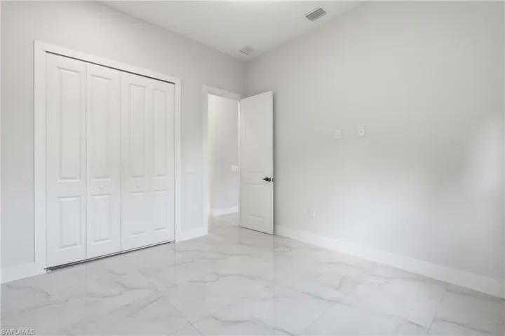 208 45th Ave Ne, Naples, Florida 34120