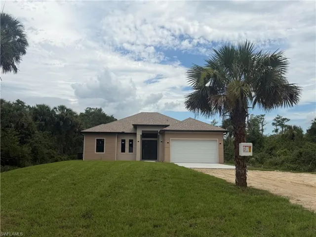 208 45th Ave Ne, Naples, Florida 34120