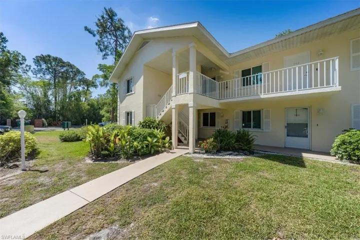 230  Timber Lake  CIR, Naples, FL 34104
