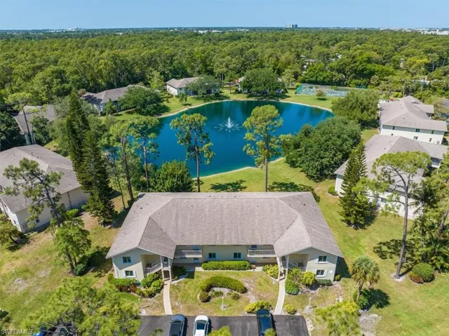 230  Timber Lake  CIR, Naples, FL 34104