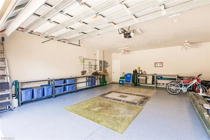 7859  Berkshire Pines  DR, Naples, FL 34104