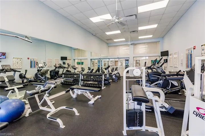 7859  Berkshire Pines  DR, Naples, FL 34104