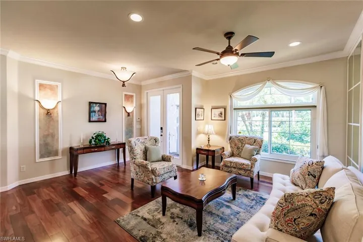 7859  Berkshire Pines  DR, Naples, FL 34104