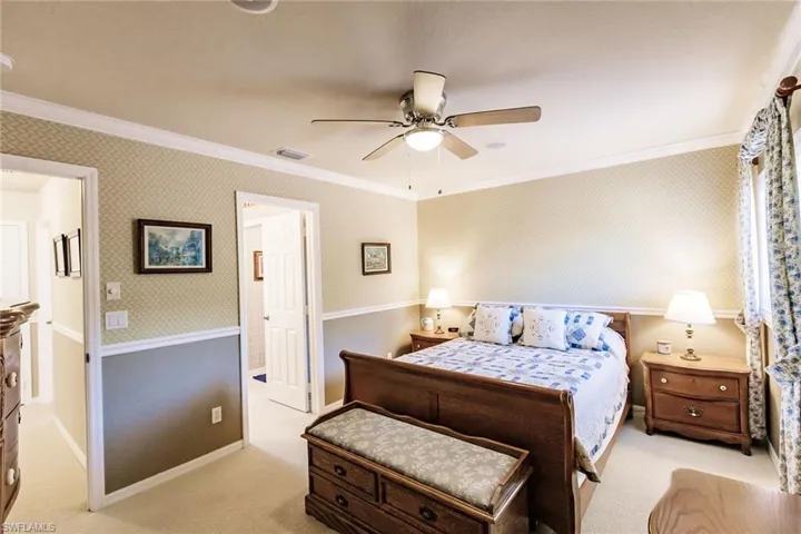 7859  Berkshire Pines  DR, Naples, FL 34104