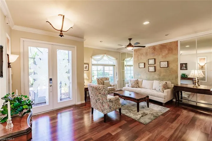 7859  Berkshire Pines  DR, Naples, FL 34104