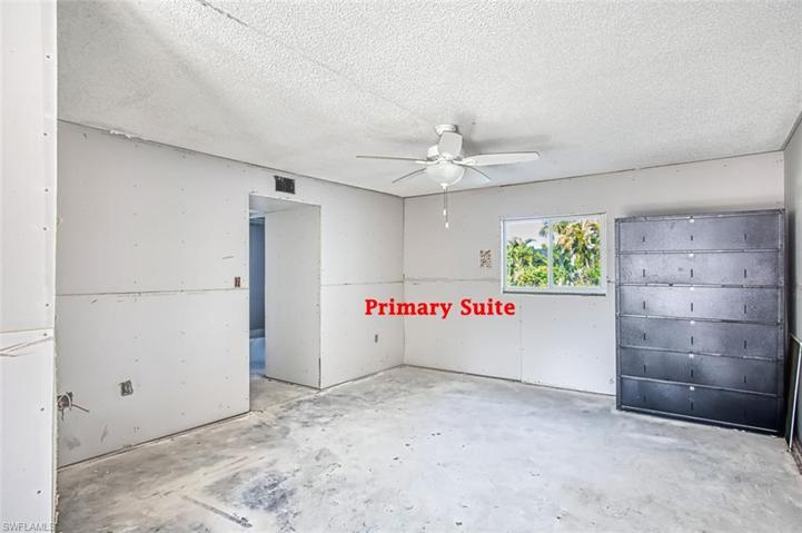 Primary-Suite-from-Lanai
