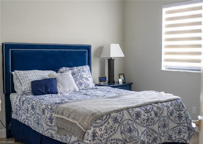 1049 SE 23rd AVE, CAPE CORAL FL 33990