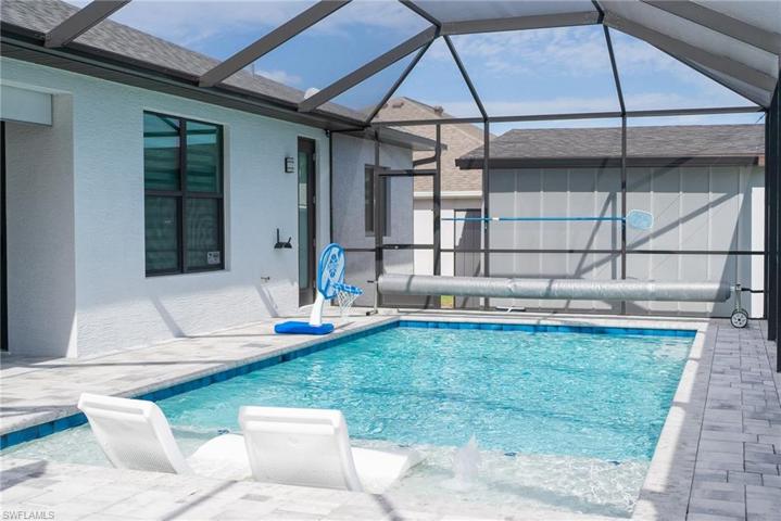 1049 SE 23rd AVE, CAPE CORAL FL 33990