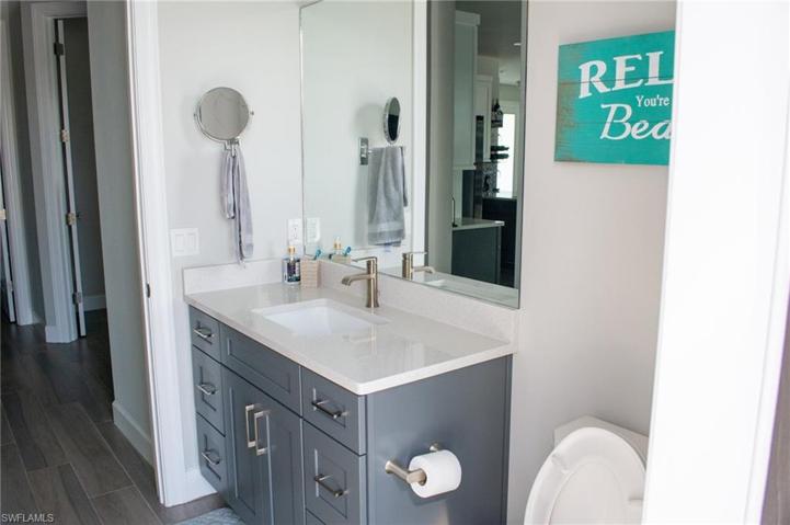 1049 SE 23rd AVE, CAPE CORAL FL 33990