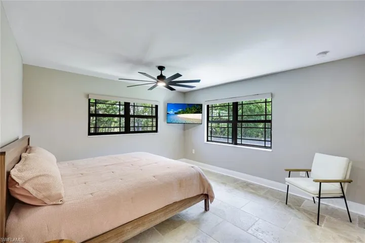 Primary suite will be your retreat after a thrilling day of exploring the backwaters!