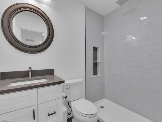 Bonus Suite Full Bath