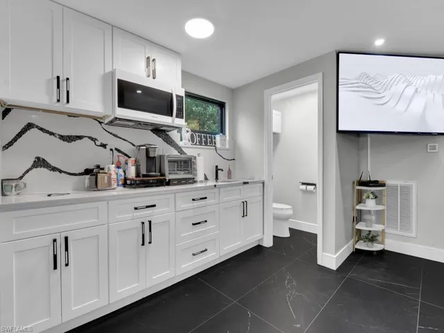 Kitchenette