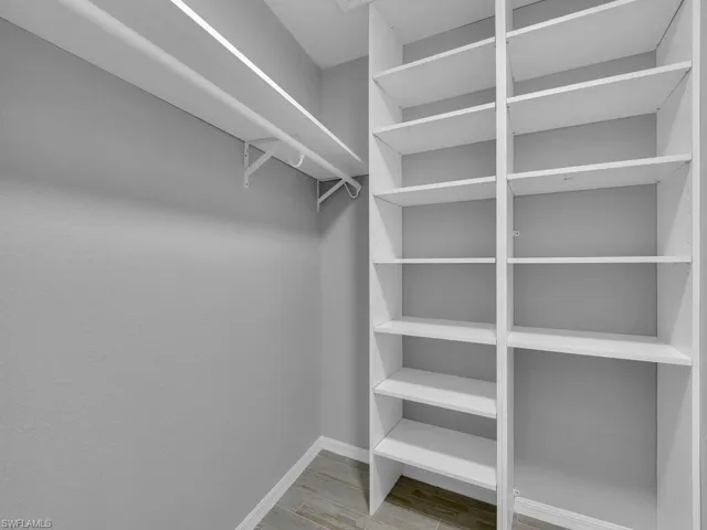 Master Suite Walk-In Closet