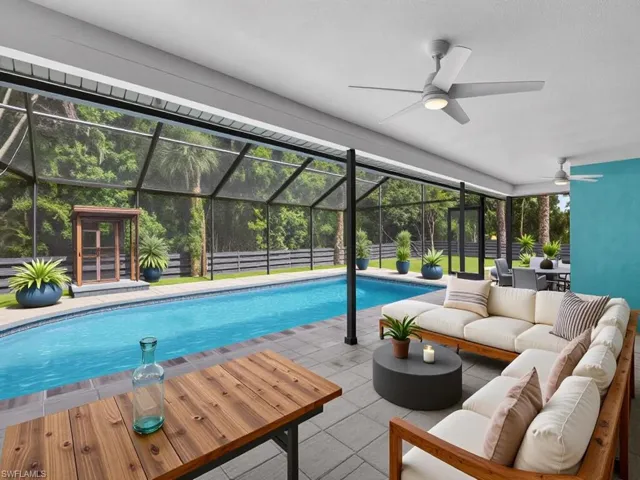 Long Covered Area On Lanai (virtual furniture)